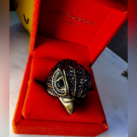 Kurt Geiger Jewelry - Kurt Geiger Eagle size 8 with ring box gold tone gem stones rhinestone NWT